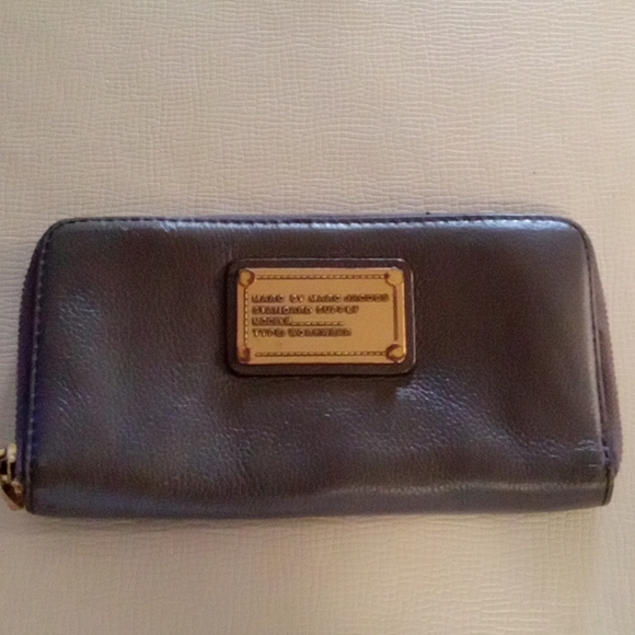 Marc by Marc Jacob wallet - Picture 1 of 11